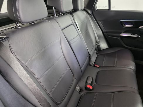Certified 2025 Mercedes-Benz GLC 300 GLC 300 image 26