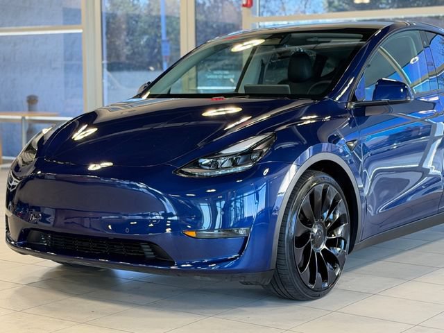 Used 2022 Tesla Model Y Performance AWD/4WD image 3