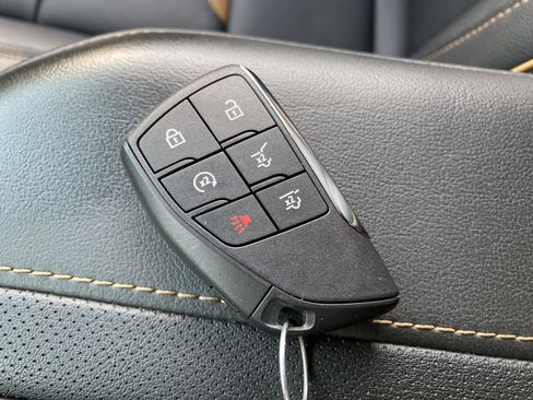 Used 2024 GMC Yukon AT4 w/ AT4 Premium Plus Package image 41