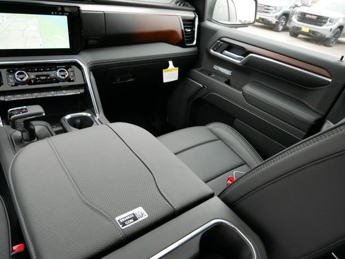 New 2026 GMC Sierra 1500 Denali AWD/4WD image 15