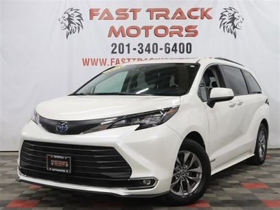 Used 2021 Toyota Sienna XLE w/ XLE Plus Package