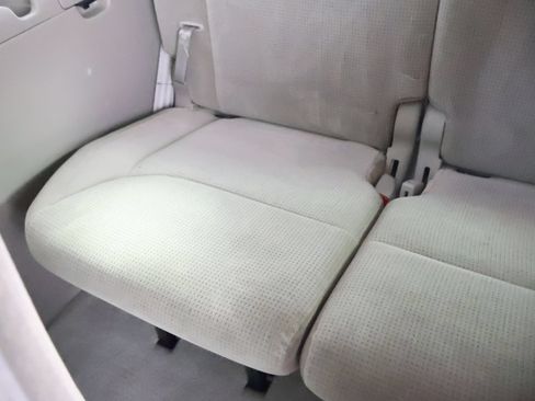 Used 2004 Toyota Sienna LE FWD image 46