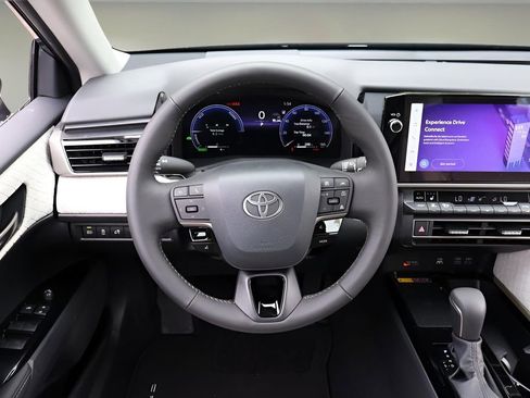 New 2026 Toyota Camry XLE AWD/4WD image 15