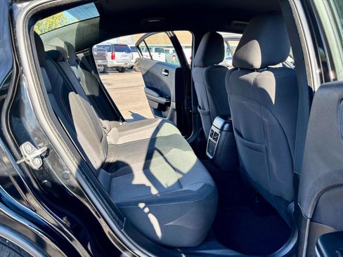 Used 2022 Dodge Charger SXT image 9