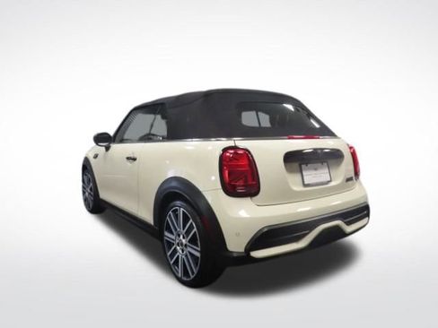 Used 2022 MINI Cooper S image 3