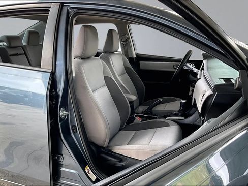 Used 2017 Toyota Corolla LE FWD image 25