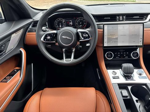 New 2026 Jaguar F-PACE R-Dynamic S image 10