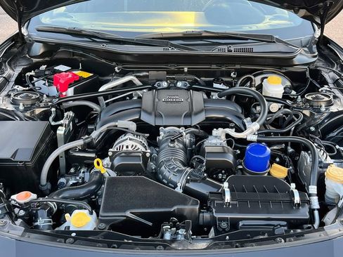 Used 2025 Toyota GR86 Premium RWD image 28