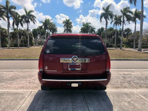 Used 2007 Cadillac Escalade AWD image 14