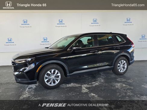Used 2023 Honda CR-V LX image 1