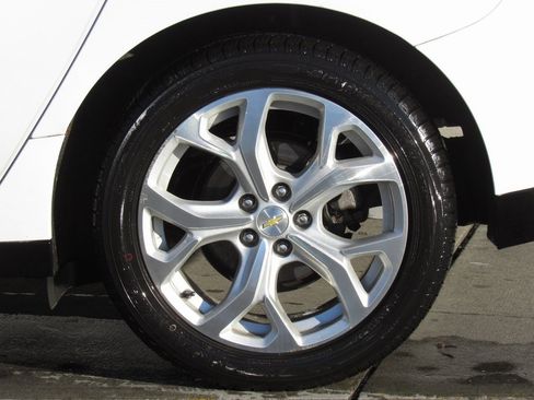 Used 2017 Chevrolet Volt Premier w/ Driver Confidence II Package image 34