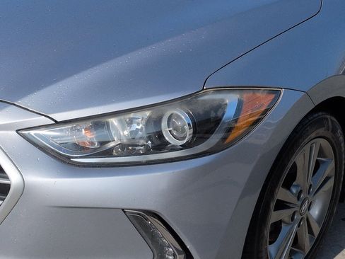 Used 2017 Hyundai Elantra SE w/ SE A/T Tech Package 03 image 10