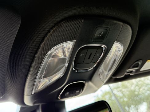 New 2025 Jeep Compass Latitude w/ Sun & Sound Group image 26