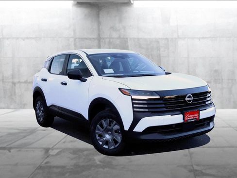 New 2026 Nissan Kicks S image 2