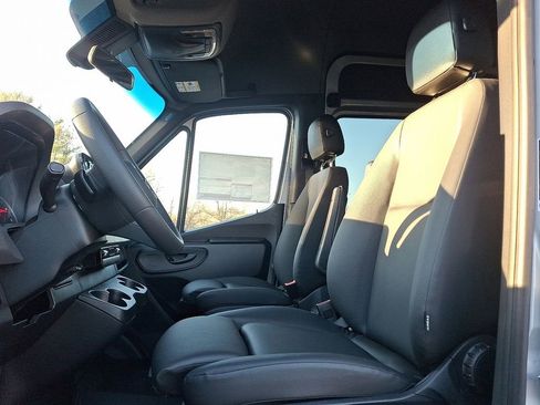 New 2025 Mercedes-Benz Sprinter 2500 image 8