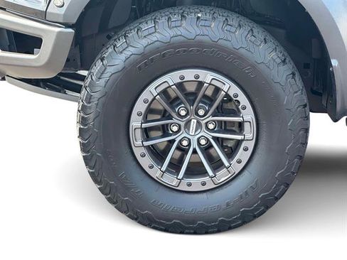 Used 2020 Ford F150 Raptor w/ Equipment Group 802A Luxury AWD/4WD image 8
