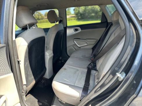 Used 2020 Kia Soul LX image 17