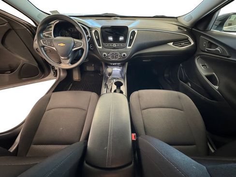 Used 2024 Chevrolet Malibu LT FWD image 12
