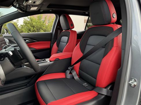 New 2026 Chevrolet Equinox EV RS image 19