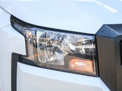 Used 2023 Nissan Frontier S w/ Technology Package image 4