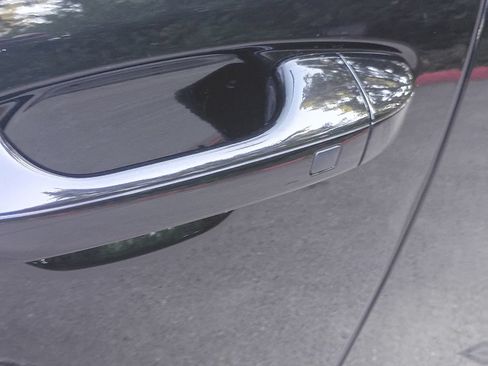 Certified 2025 Kia Niro EX w/ EX Cold Weather Package FWD image 14