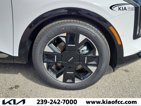 New 2026 Kia Sportage SX FWD image 7