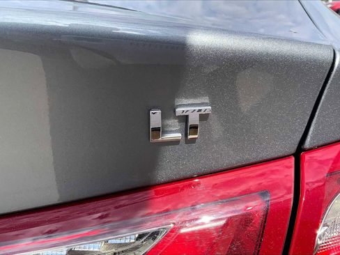 Used 2023 Chevrolet Malibu LT w/ Driver Confidence Package FWD image 10