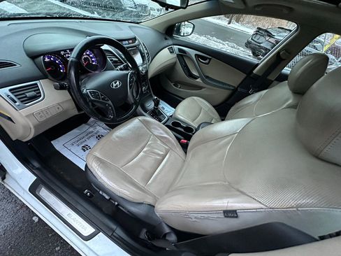 Used 2014 Hyundai Elantra Limited w/ Option Group 03 FWD image 20