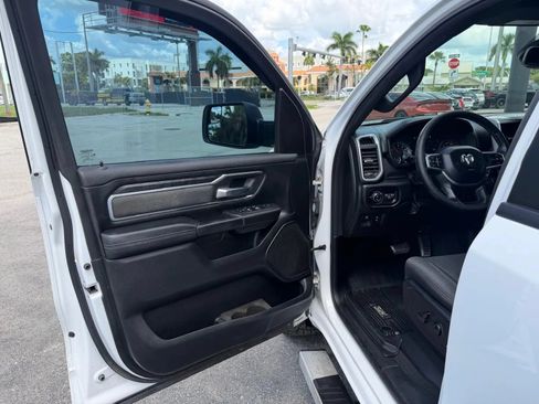 Used 2019 RAM 1500 Big Horn AWD/4WD image 10