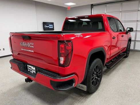 Used 2025 GMC Sierra 1500 Pro w/ Graphite Edition AWD/4WD image 9