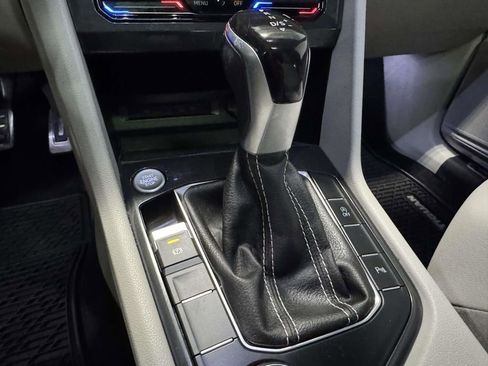 Used 2023 Volkswagen Tiguan SE R-Line AWD/4WD image 29