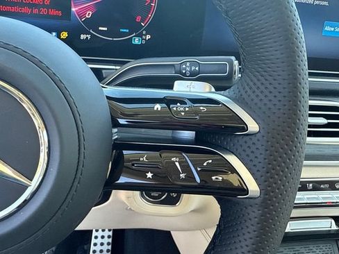 New 2026 Mercedes-Benz GLS 450 4MATIC image 18