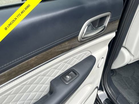 Used 2017 Jeep Grand Cherokee Summit AWD/4WD image 15