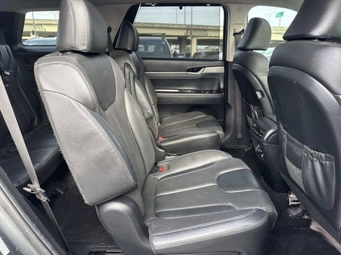 Used 2021 Hyundai Palisade SEL w/ Premium Package FWD image 12