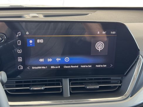 New 2025 Chevrolet Trax LT w/ LT Convenience Package image 18