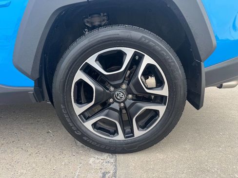 Used 2019 Toyota RAV4 Adventure image 9