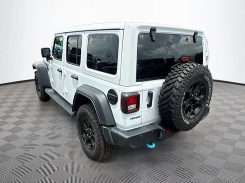 Used 2023 Jeep Wrangler Unlimited w/ Sun & Screen Package AWD/4WD image 8