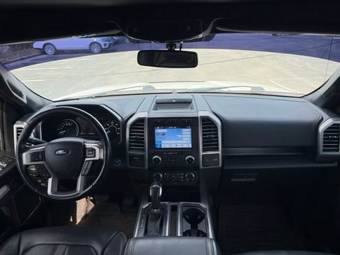 Used 2018 Ford F150 Platinum w/ Equipment Group 701A Luxury AWD/4WD image 12