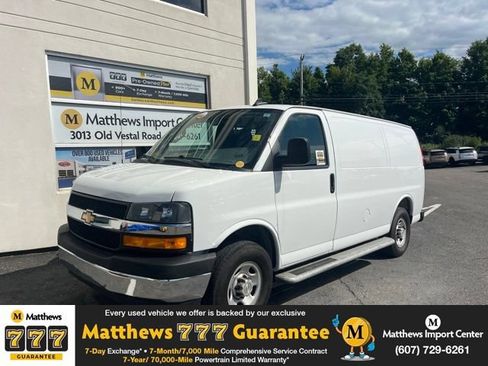 Used 2025 Chevrolet Express 2500 w/ Driver Convenience Package RWD image 1