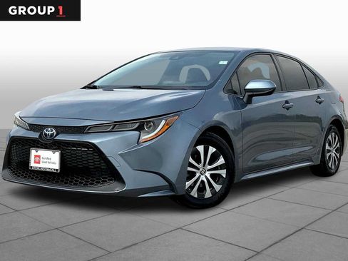 Used 2022 Toyota Corolla LE FWD image 1