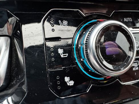 Used 2024 GMC Sierra 2500 Denali Ultimate w/ Max Trailering Package image 34