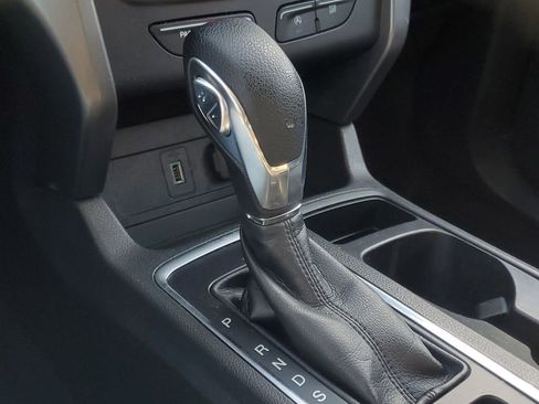 Used 2018 Ford Escape SE w/ SE Sync 3 Package image 24