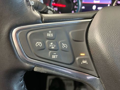 Used 2020 Chevrolet Equinox LT image 31