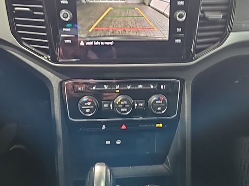 Used 2023 Volkswagen Atlas SE image 33