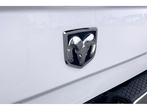 Used 2018 RAM 1500 Laramie w/ Convenience Group image 32