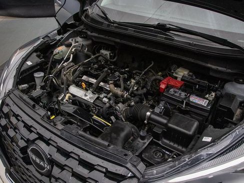 Used 2023 Nissan Kicks SV image 28