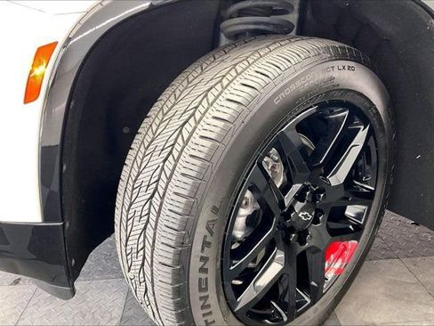 Used 2023 Chevrolet Traverse Premier w/ Redline Edition AWD/4WD image 33