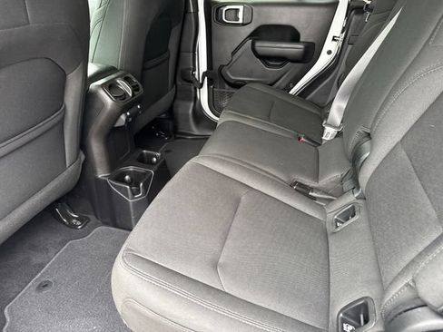 Used 2020 Jeep Gladiator Sport w/ Quick Order Package 24S AWD/4WD image 18