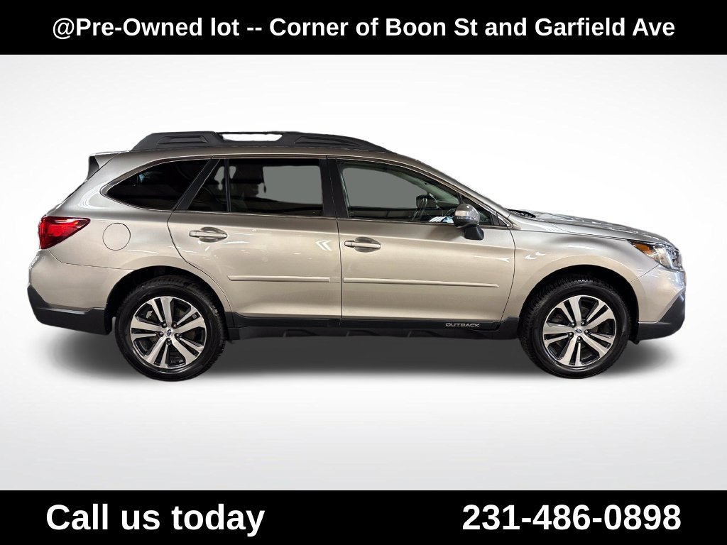 Used 2018 Subaru Outback 2.5i Limited AWD/4WD image 6