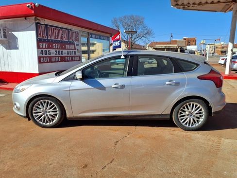 Used 2012 Ford Focus SEL image 3